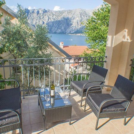 Villa Svetlana Prčanj Exteriör bild