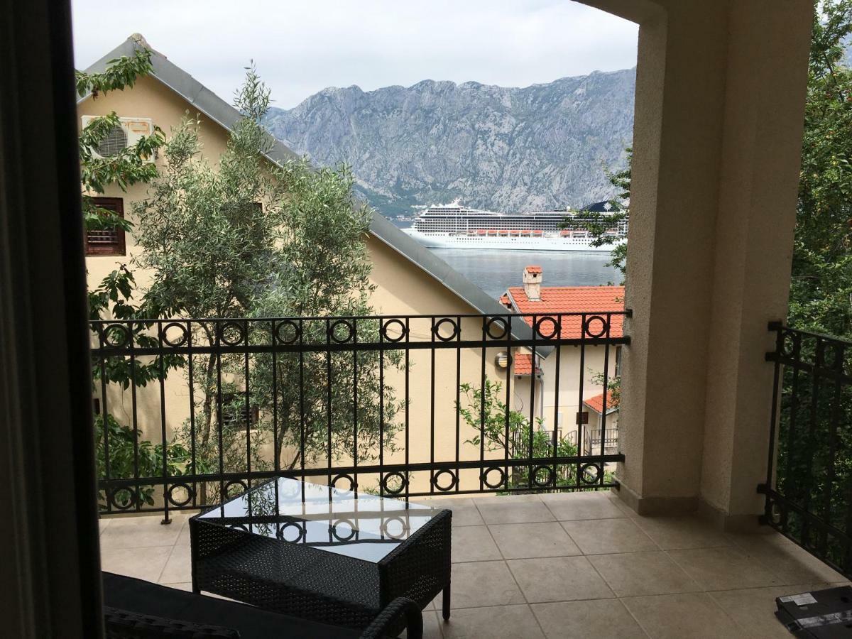 Villa Svetlana Prčanj Exteriör bild