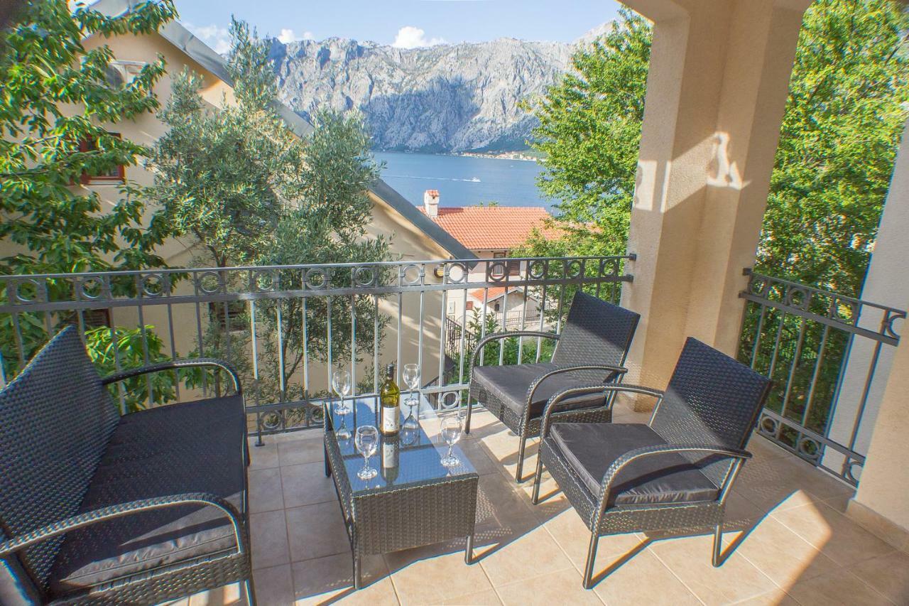 Villa Svetlana Prčanj Exteriör bild